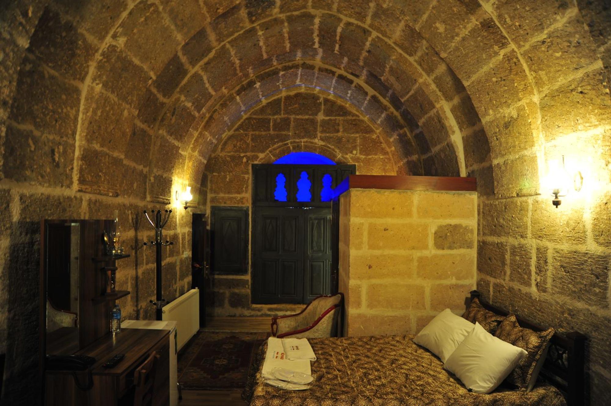 Osmanoglu Hotel Guzelyurt Exterior photo