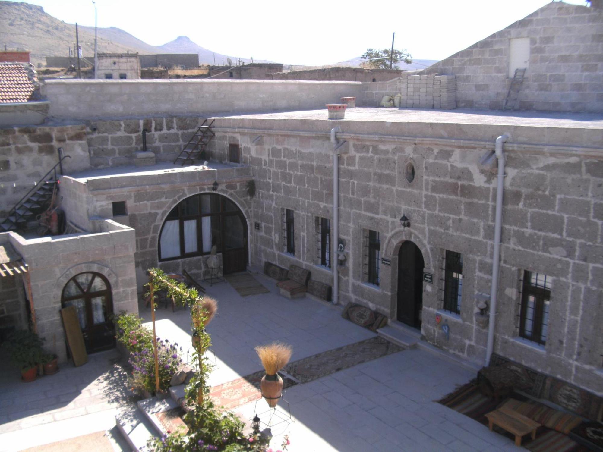 Osmanoglu Hotel Guzelyurt Exterior photo